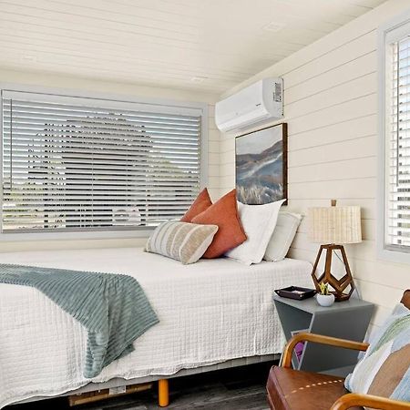 New The Sunset Luxury Container Home Fredericksburg Exterior foto